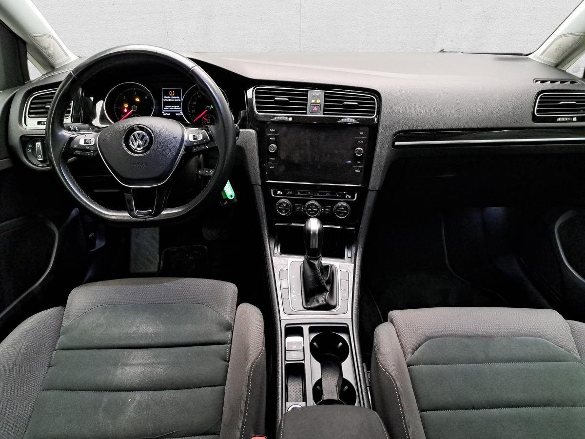 PKW VOLKSWAGEN GOLF KOMBI: das Bild 10