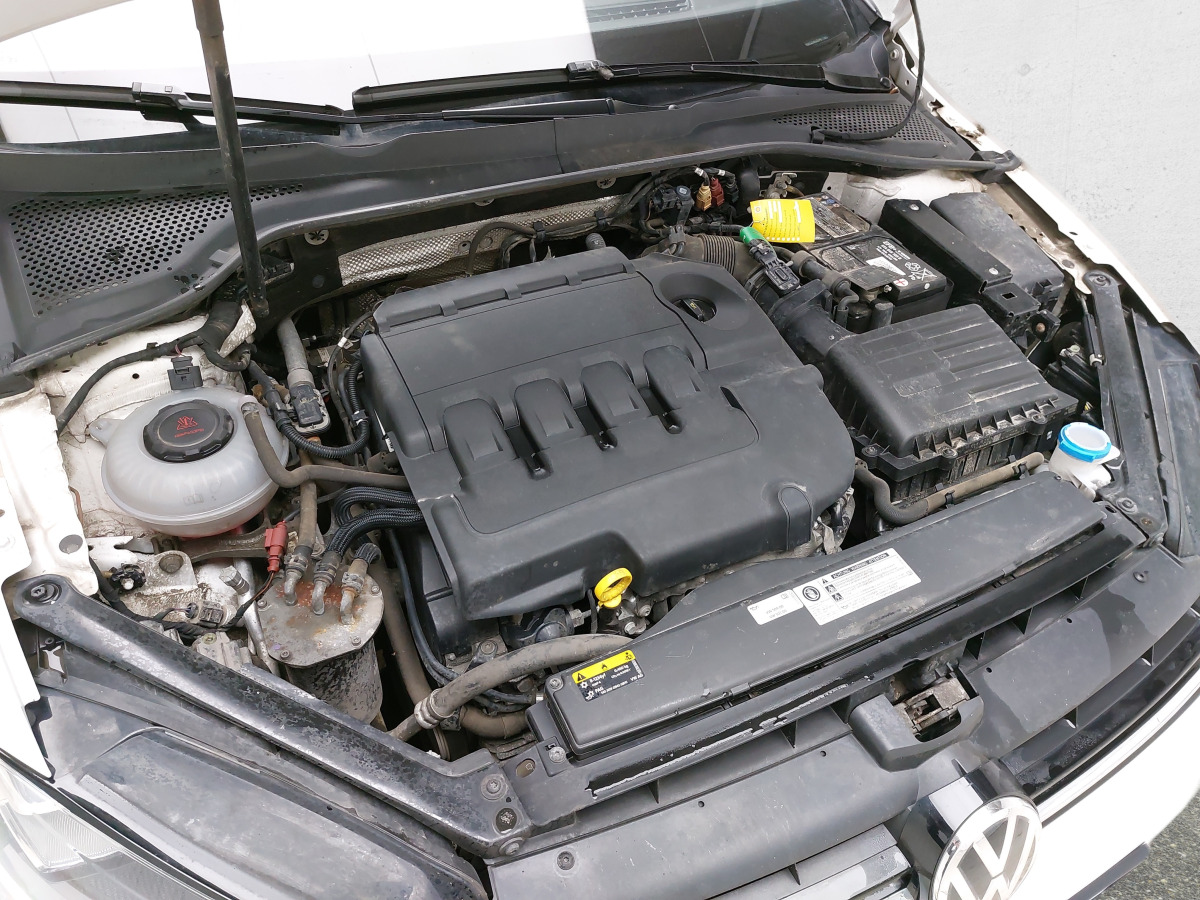 PKW VOLKSWAGEN GOLF KOMBI: das Bild 15