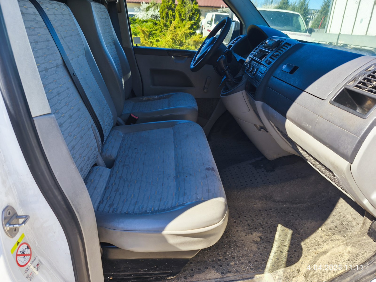 VOLKSWAGEN TRANSPORTER FURGON BLASZAK - Kastenwagen: das Bild 5 VOLKSWAGEN TRANSPORTER FURGON BLASZAK - Kastenwagen: das Bild 5