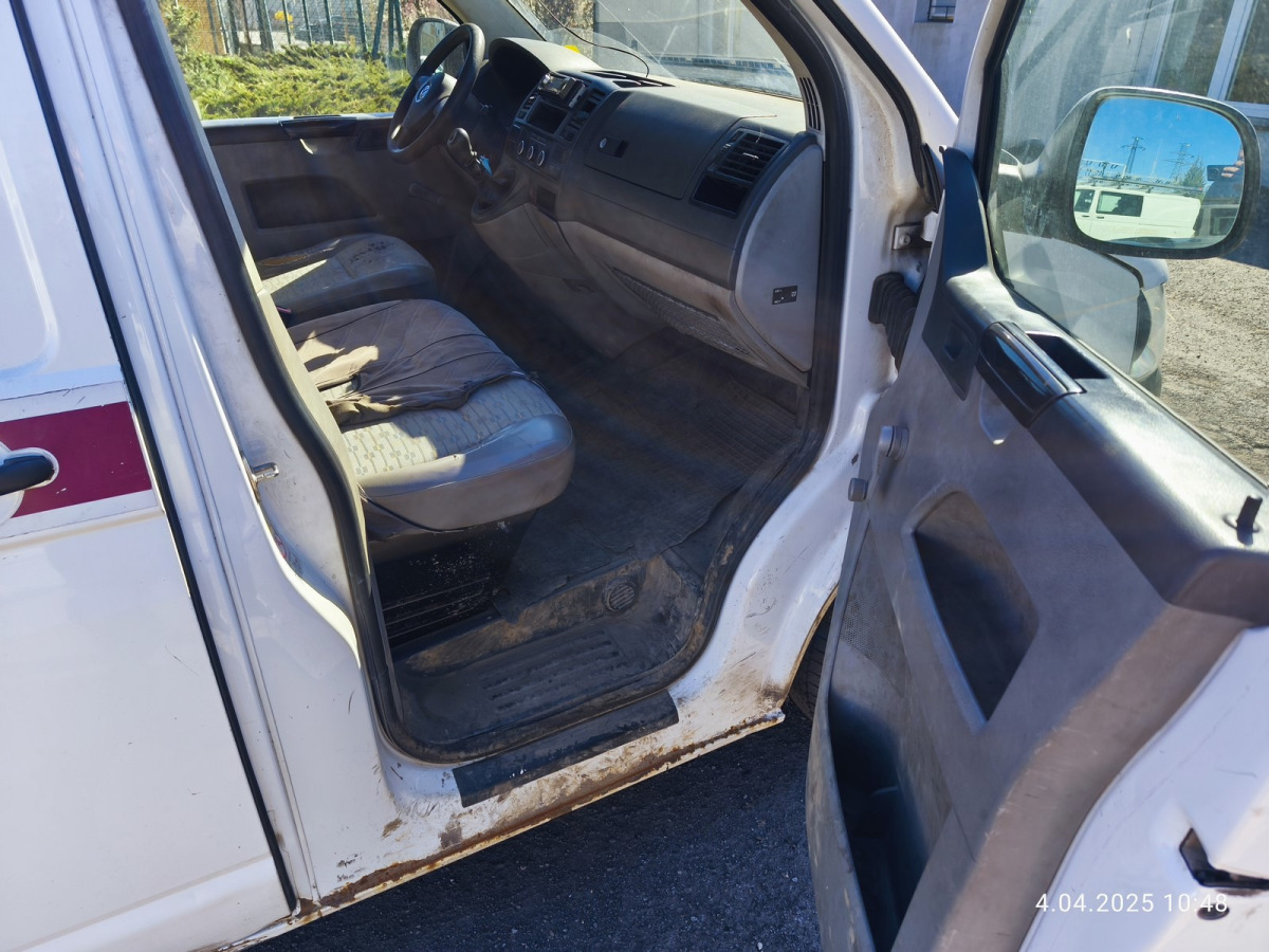 VOLKSWAGEN TRANSPORTER FURGON BLASZAK - Kastenwagen: das Bild 5 VOLKSWAGEN TRANSPORTER FURGON BLASZAK - Kastenwagen: das Bild 5