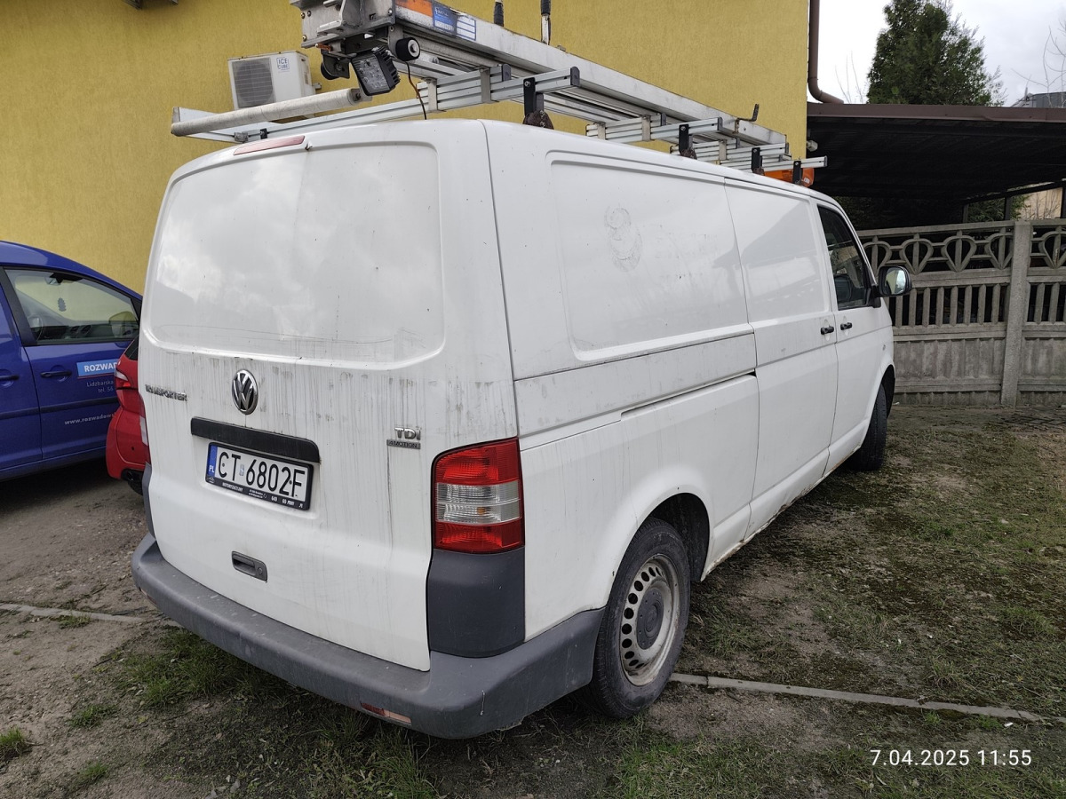 VOLKSWAGEN TRANSPORTER FURGON BLASZAK - Kastenwagen: das Bild 3 VOLKSWAGEN TRANSPORTER FURGON BLASZAK - Kastenwagen: das Bild 3