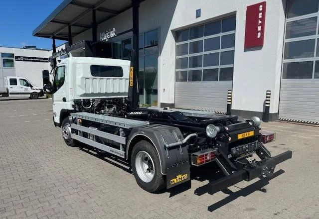 FUSO Canter 9C18 Hakowiec - Müllwagen: das Bild 2 FUSO Canter 9C18 Hakowiec - Müllwagen: das Bild 2