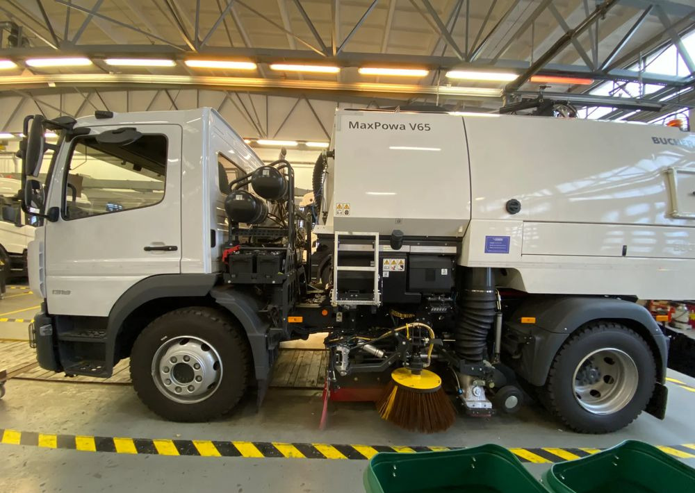 Mercedes-Benz Atego 1318 LKO Zamiatarka - Müllwagen: das Bild 3 Mercedes-Benz Atego 1318 LKO Zamiatarka - Müllwagen: das Bild 3