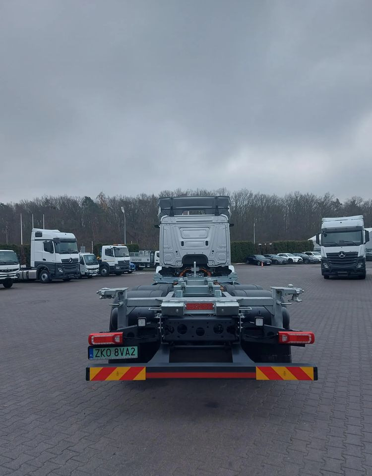 Mercedes-Benz eActros 400 6x2 BDF Elektryczny - Containerwagen/ Wechselfahrgestell LKW, Elektro-LKW: das Bild 5 Mercedes-Benz eActros 400 6x2 BDF Elektryczny - Containerwagen/ Wechselfahrgestell LKW, Elektro-LKW: das Bild 5