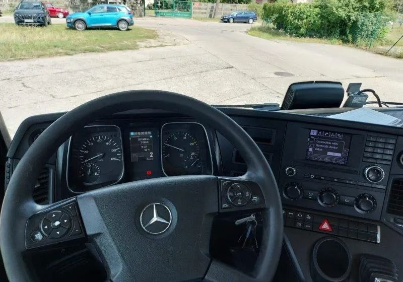 Mercedes-Benz Actros 1833LS - Sattelzugmaschine: das Bild 5 Mercedes-Benz Actros 1833LS - Sattelzugmaschine: das Bild 5