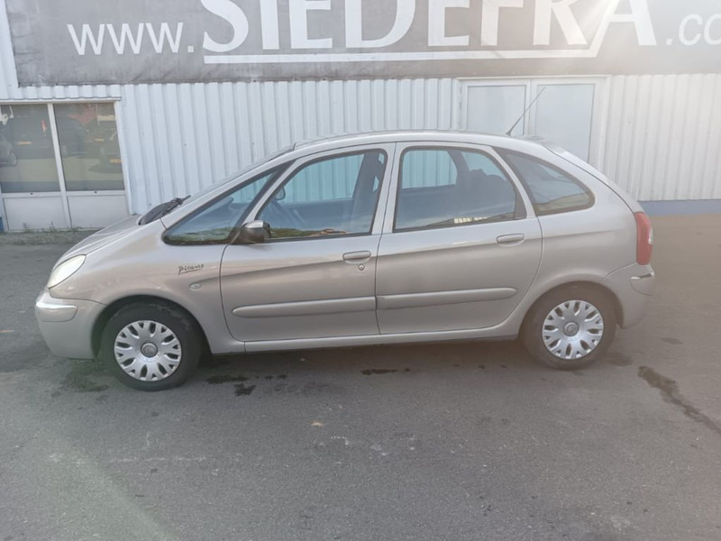 Citroën Xsara Picasso 1.8i - 16V , Airco - PKW: das Bild 2 Citroën Xsara Picasso 1.8i - 16V , Airco - PKW: das Bild 2