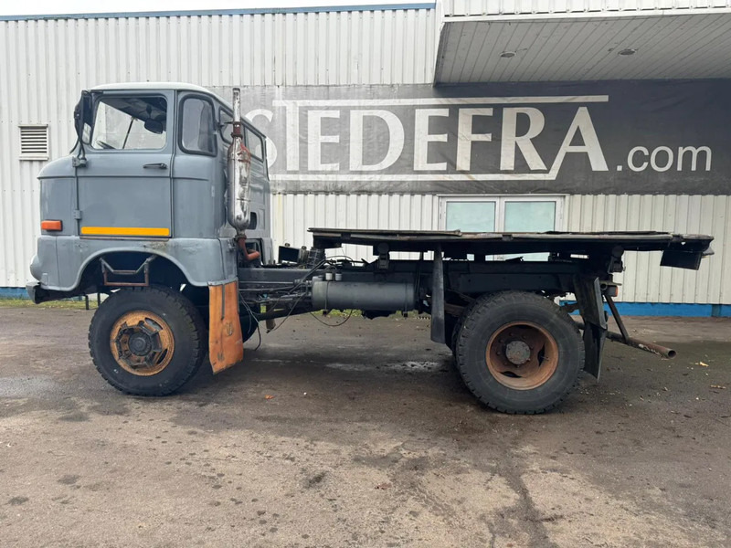 IFA W 50 LA , 4x4 - Pritsche LKW: das Bild 2 IFA W 50 LA , 4x4 - Pritsche LKW: das Bild 2