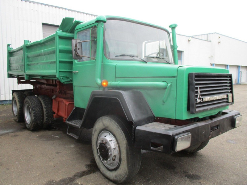 Iveco Magirus Deutz 256 , 6x6 , V8 , ZF Manual , 3way tipper , Spring suspension - Kipper: das Bild 4 Iveco Magirus Deutz 256 , 6x6 , V8 , ZF Manual , 3way tipper , Spring suspension - Kipper: das Bild 4