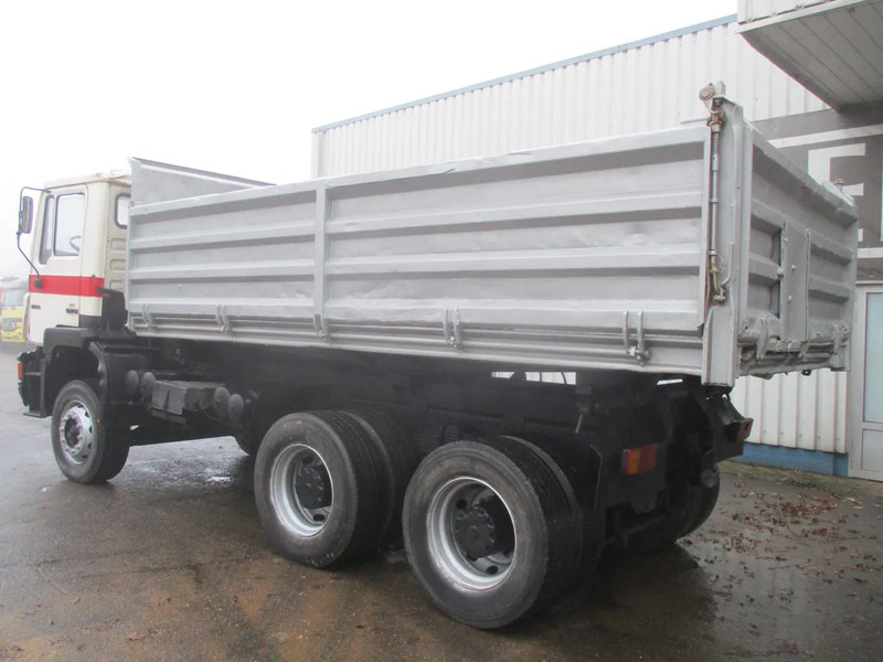 MAN 26 322 ZF Manual , 6x4 , 3 way tipper , Spring suspension - Kipper: das Bild 5 MAN 26 322 ZF Manual , 6x4 , 3 way tipper , Spring suspension - Kipper: das Bild 5