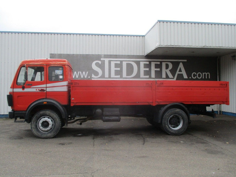 Mercedes-Benz 1626 , V8 , ZF Manual , spring suspension - Pritsche LKW: das Bild 2 Mercedes-Benz 1626 , V8 , ZF Manual , spring suspension - Pritsche LKW: das Bild 2