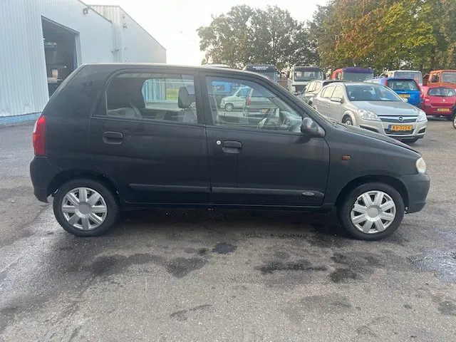 Suzuki Alto 1.0 - 16V , 5 drs. , Handel / export - Schrägheck: das Bild 5 Suzuki Alto 1.0 - 16V , 5 drs. , Handel / export - Schrägheck: das Bild 5