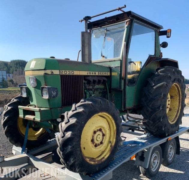 1979 John Deere 2030 med 4 hjulstrekk - Traktor: das Bild 1 1979 John Deere 2030 med 4 hjulstrekk - Traktor: das Bild 1