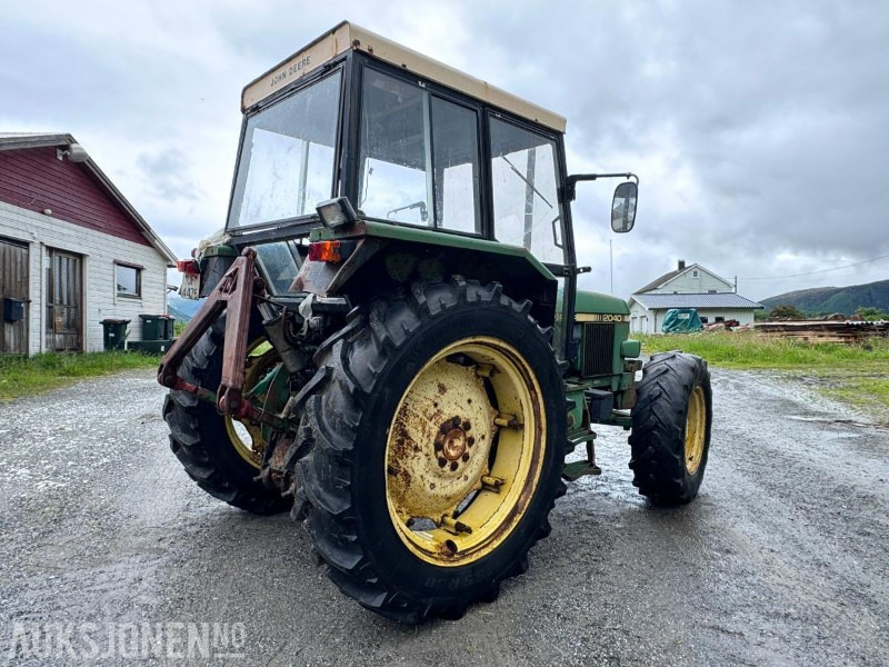 1981 John Deere 2040 - 4x4 - Hydraulisk toppstag og Triangel - 2 kjettinger - Traktor: das Bild 4 1981 John Deere 2040 - 4x4 - Hydraulisk toppstag og Triangel - 2 kjettinger - Traktor: das Bild 4