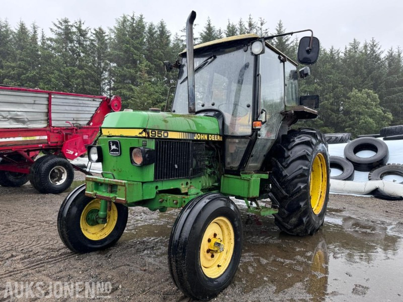 1988 John Deere 1950 POWER SYNCHRON med toppstag og triangelfeste - Traktor: das Bild 1 1988 John Deere 1950 POWER SYNCHRON med toppstag og triangelfeste - Traktor: das Bild 1