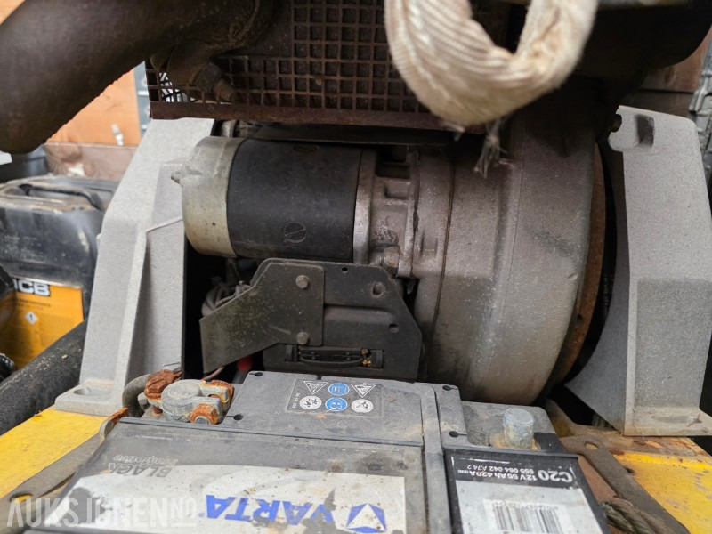 1994 Wacker neuson DPU6055 vibroplate - Baugeräte: das Bild 5 1994 Wacker neuson DPU6055 vibroplate - Baugeräte: das Bild 5
