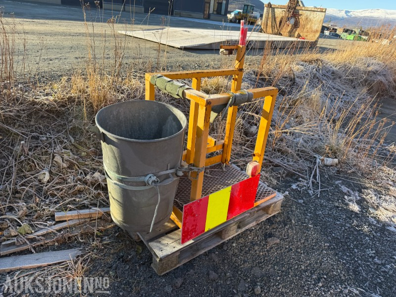 2000 Arbeidsvogn til pickup/liten lastebil - Baugeräte: das Bild 2 2000 Arbeidsvogn til pickup/liten lastebil - Baugeräte: das Bild 2