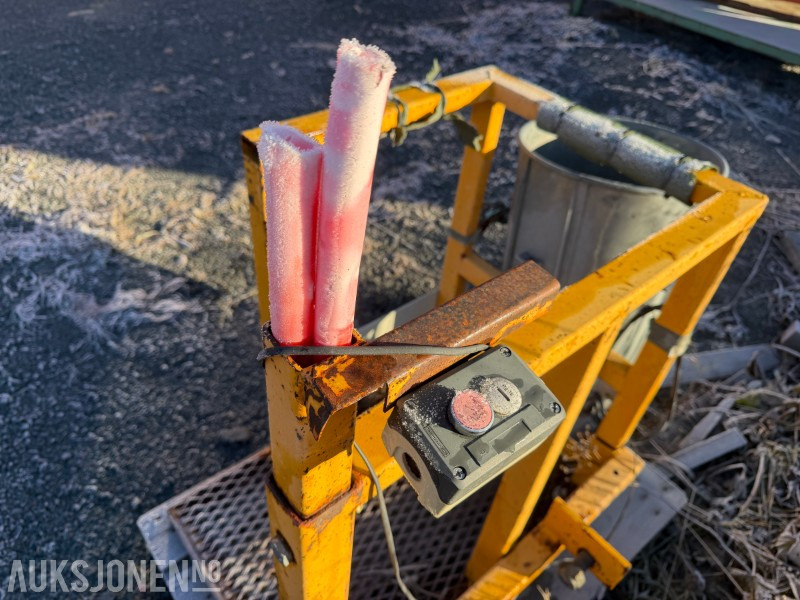 2000 Arbeidsvogn til pickup/liten lastebil - Baugeräte: das Bild 5 2000 Arbeidsvogn til pickup/liten lastebil - Baugeräte: das Bild 5