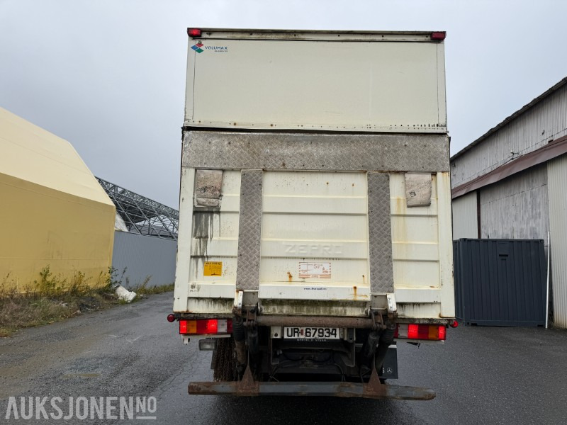 2003 Mercedes-Benz 1831L/60 4X2 - Koffer LKW: das Bild 5 2003 Mercedes-Benz 1831L/60 4X2 - Koffer LKW: das Bild 5