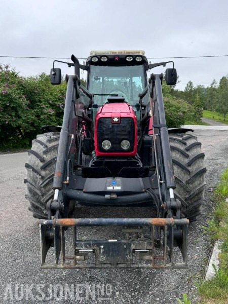 2004 Massey Ferguson 6480 Dynashift - Frontlaster med hydraulisk redskapslås - Fronthydraulikk - 40 km - Fjærende hytte - tredje funksjon - Traktor: das Bild 2 2004 Massey Ferguson 6480 Dynashift - Frontlaster med hydraulisk redskapslås - Fronthydraulikk - 40 km - Fjærende hytte - tredje funksjon - Traktor: das Bild 2