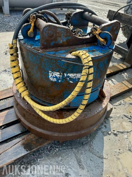 2006 DYNASET hydraulisk Magnet generator - S60 - Baugeräte: das Bild 1 2006 DYNASET hydraulisk Magnet generator - S60 - Baugeräte: das Bild 1