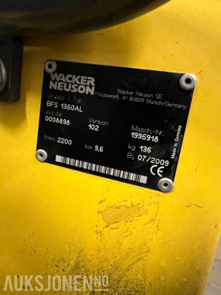 2009 Wacker Neuson BFS 1350AL - Asfalt og betongsag. - Baugeräte: das Bild 5 2009 Wacker Neuson BFS 1350AL - Asfalt og betongsag. - Baugeräte: das Bild 5