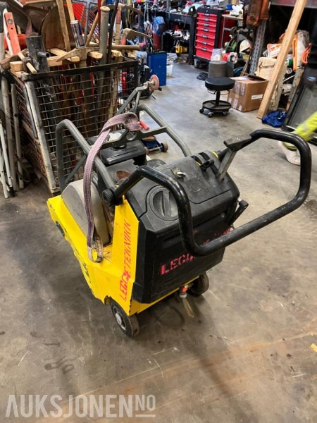 2009 Wacker Neuson BFS 1350AL - Asfalt og betongsag. - Baugeräte: das Bild 3 2009 Wacker Neuson BFS 1350AL - Asfalt og betongsag. - Baugeräte: das Bild 3