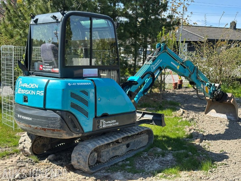2012 Airman AX27-4 - minigraver - tiltrotator - 2skuffer og klype - Minibagger: das Bild 5 2012 Airman AX27-4 - minigraver - tiltrotator - 2skuffer og klype - Minibagger: das Bild 5
