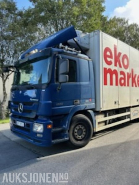 Koffer LKW 2012 Mercedes-Benz ACTROS skapbil/thermo med frys - Bilen har full service historikk -   573000 km.: das Bild 1