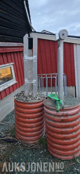 2015 Bom/Alubom med fundament - ca 5 m - Baugeräte: das Bild 1 2015 Bom/Alubom med fundament - ca 5 m - Baugeräte: das Bild 1