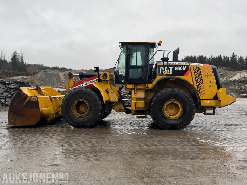 Radlader 2015 CAT 966M FOREST MACHINE HJULLASTER, VEKT, SENTRALSMØRING, FULL SERVICEHISTORIKK, SKUFFE: das Bild 8 Radlader 2015 CAT 966M FOREST MACHINE HJULLASTER, VEKT, SENTRALSMØRING, FULL SERVICEHISTORIKK, SKUFFE: das Bild 8