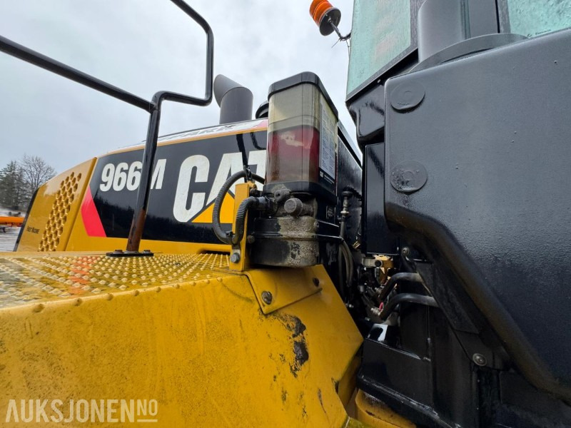 Radlader 2015 CAT 966M FOREST MACHINE HJULLASTER, VEKT, SENTRALSMØRING, FULL SERVICEHISTORIKK, SKUFFE: das Bild 49 Radlader 2015 CAT 966M FOREST MACHINE HJULLASTER, VEKT, SENTRALSMØRING, FULL SERVICEHISTORIKK, SKUFFE: das Bild 49