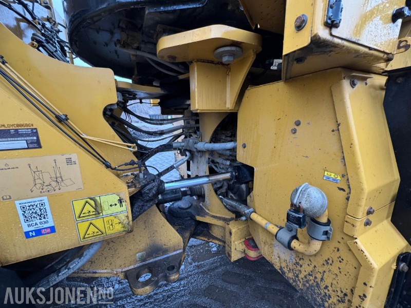 Radlader 2015 CAT 966M FOREST MACHINE HJULLASTER, VEKT, SENTRALSMØRING, FULL SERVICEHISTORIKK, SKUFFE: das Bild 43 Radlader 2015 CAT 966M FOREST MACHINE HJULLASTER, VEKT, SENTRALSMØRING, FULL SERVICEHISTORIKK, SKUFFE: das Bild 43