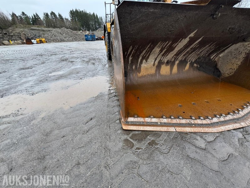 Radlader 2015 CAT 966M FOREST MACHINE HJULLASTER, VEKT, SENTRALSMØRING, FULL SERVICEHISTORIKK, SKUFFE: das Bild 11 Radlader 2015 CAT 966M FOREST MACHINE HJULLASTER, VEKT, SENTRALSMØRING, FULL SERVICEHISTORIKK, SKUFFE: das Bild 11