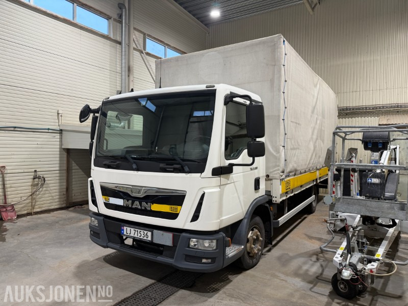 2015 MAN TGL 8.180 - Hengerfeste - Aircondition - 87.946 km - Bakløft - Koffer LKW: das Bild 1 2015 MAN TGL 8.180 - Hengerfeste - Aircondition - 87.946 km - Bakløft - Koffer LKW: das Bild 1