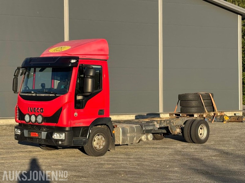 2017 iveco Eurocargo chassis lastebil - Vinterdekk - Euroklasse 6T - Fahrgestell LKW: das Bild 1 2017 iveco Eurocargo chassis lastebil - Vinterdekk - Euroklasse 6T - Fahrgestell LKW: das Bild 1
