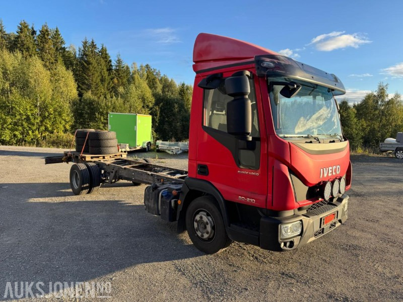 2017 iveco Eurocargo chassis lastebil - Vinterdekk - Euroklasse 6T - Fahrgestell LKW: das Bild 2 2017 iveco Eurocargo chassis lastebil - Vinterdekk - Euroklasse 6T - Fahrgestell LKW: das Bild 2