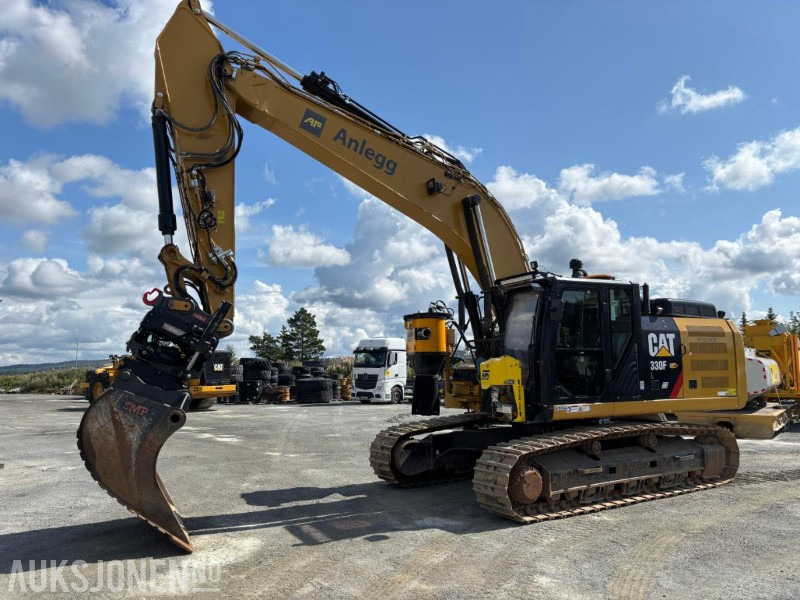 2018 Cat 330F beltegraver med BORTÅRN - Bagger: das Bild 1 2018 Cat 330F beltegraver med BORTÅRN - Bagger: das Bild 1
