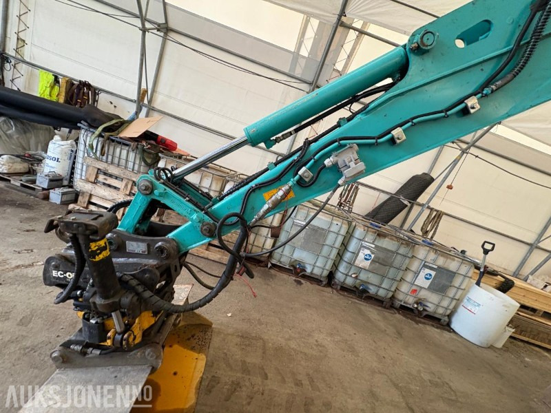 Bagger 2018 Kobelco SK55SRX-6 - 2 skuffer - tiltrotator - sertifisert til 10/25 - 3 663 motortimer: das Bild 16
