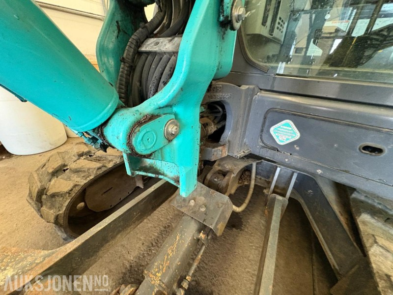 Bagger 2018 Kobelco SK55SRX-6 - 2 skuffer - tiltrotator - sertifisert til 10/25 - 3 663 motortimer: das Bild 19
