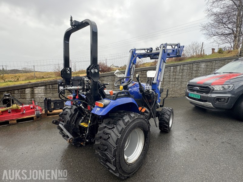 2021 Farmtrac 26H 4WD - KUN 98 timer! - mye tilbehør / ekstra utstyr| - Traktor: das Bild 3 2021 Farmtrac 26H 4WD - KUN 98 timer! - mye tilbehør / ekstra utstyr| - Traktor: das Bild 3