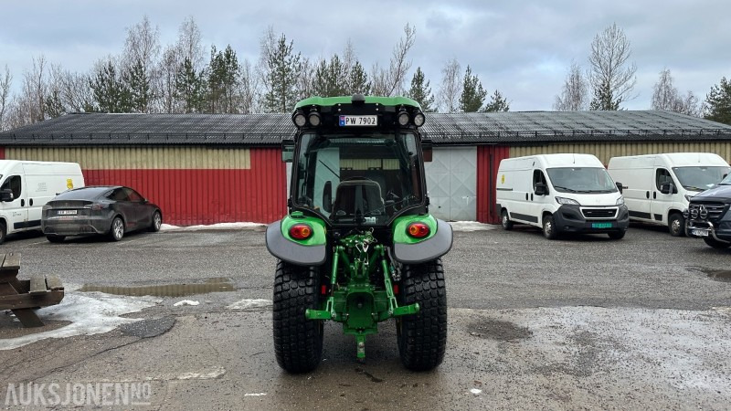 Traktor 2022 JOHN DEERE 3046R TRAKTOR, HØYT UTSTYRSNIVÅ, 206 TIMER: das Bild 7