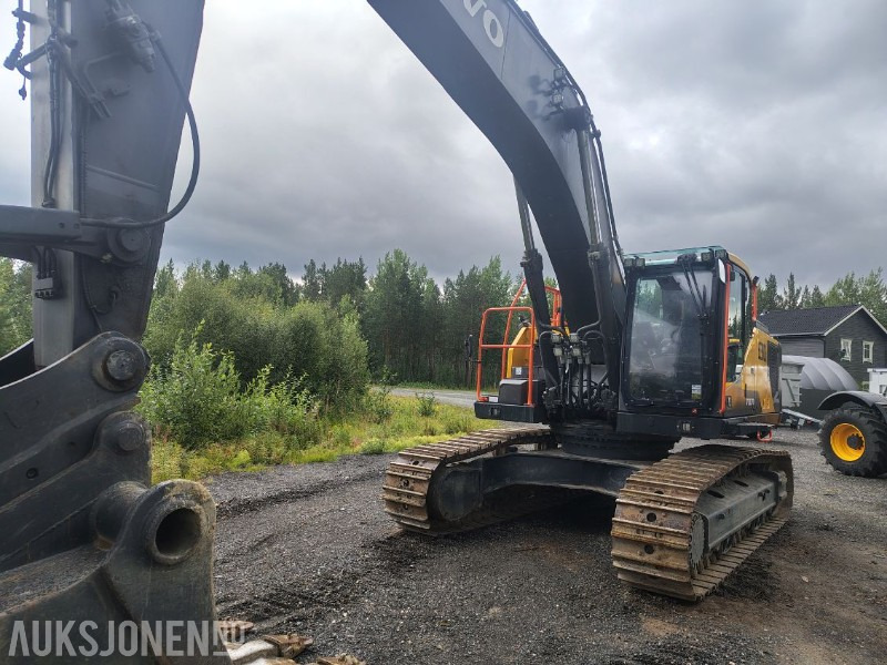2022 Volvo EC350EL beltegraver med webasto tansskuffe og Soosan pigghammer - Bagger: das Bild 2 2022 Volvo EC350EL beltegraver med webasto tansskuffe og Soosan pigghammer - Bagger: das Bild 2