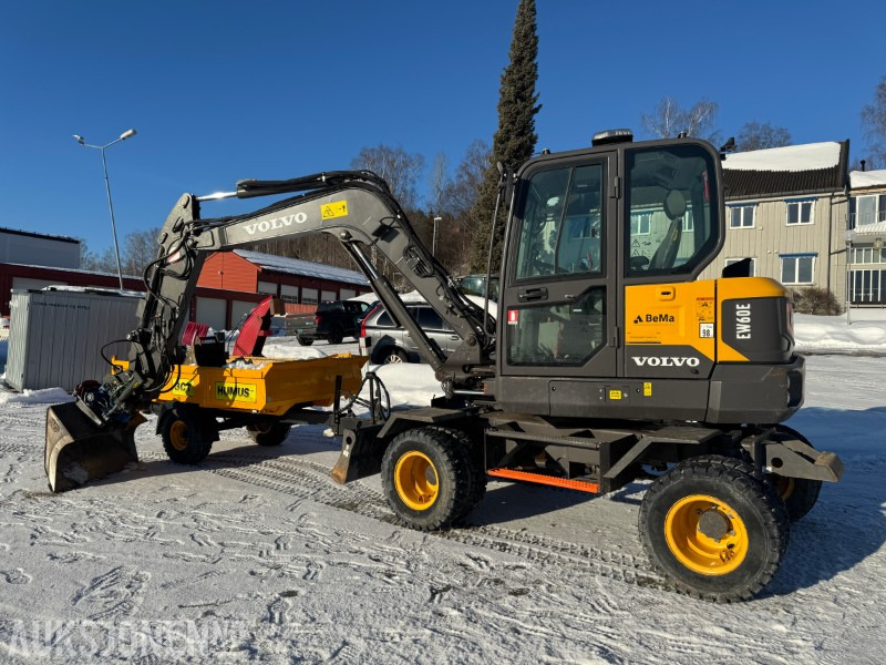 2022 Volvo EW60E HJULGRAVER MED HENGER, TILTROTATOR MED KLYPEKASETT, SKUFFER, SENTRALSMØRING - Bagger: das Bild 2 2022 Volvo EW60E HJULGRAVER MED HENGER, TILTROTATOR MED KLYPEKASETT, SKUFFER, SENTRALSMØRING - Bagger: das Bild 2