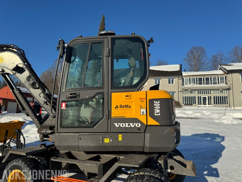 2022 Volvo EW60E HJULGRAVER MED HENGER, TILTROTATOR MED KLYPEKASETT, SKUFFER, SENTRALSMØRING - Bagger: das Bild 3 2022 Volvo EW60E HJULGRAVER MED HENGER, TILTROTATOR MED KLYPEKASETT, SKUFFER, SENTRALSMØRING - Bagger: das Bild 3