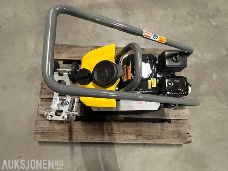 2023 Wacker Neuson Vibroplate BPS1340Aw 75kg - Baugeräte: das Bild 2 2023 Wacker Neuson Vibroplate BPS1340Aw 75kg - Baugeräte: das Bild 2