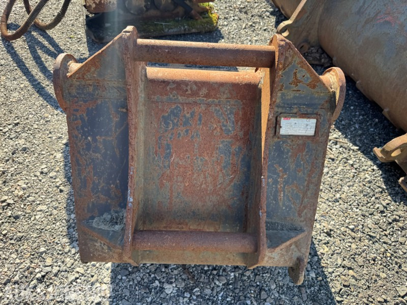 2000 SMP graveskuffe med tenner. S50 feste, 285 liter - Anbauteil für Baumaschine: das Bild 3 2000 SMP graveskuffe med tenner. S50 feste, 285 liter - Anbauteil für Baumaschine: das Bild 3