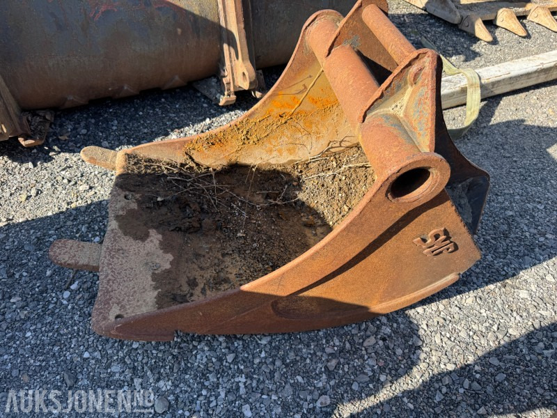 2000 SMP graveskuffe med tenner. S50 feste, 285 liter - Anbauteil für Baumaschine: das Bild 2 2000 SMP graveskuffe med tenner. S50 feste, 285 liter - Anbauteil für Baumaschine: das Bild 2