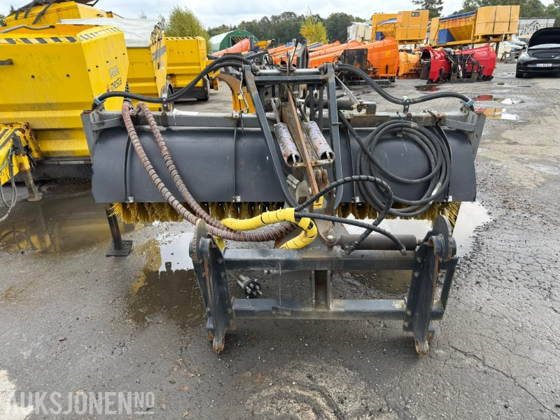 2001 Holms SH 2,5 Feiekost m/ BM feste - Anbauteil für Baumaschine: das Bild 2 2001 Holms SH 2,5 Feiekost m/ BM feste - Anbauteil für Baumaschine: das Bild 2
