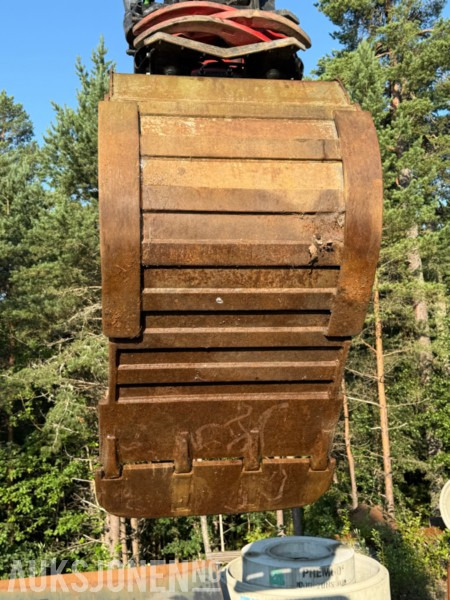 2005 Gjerstad tannskuffe med renskeskjær og S60-feste – ca. 1 m bredde - Anbauteil für Baumaschine: das Bild 3 2005 Gjerstad tannskuffe med renskeskjær og S60-feste – ca. 1 m bredde - Anbauteil für Baumaschine: das Bild 3
