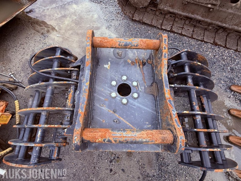 2022 Steinklype m/ S60 hurtigfeste - Nesten ikke brukt - Anbauteil für Baumaschine: das Bild 5 2022 Steinklype m/ S60 hurtigfeste - Nesten ikke brukt - Anbauteil für Baumaschine: das Bild 5